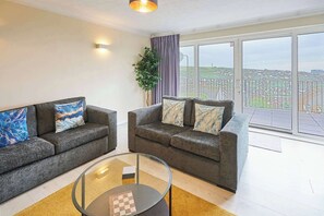 Fernseher, Kamin, Arbeitsbereiche