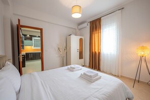 1 bedroom, iron/ironing board, free WiFi, bed sheets