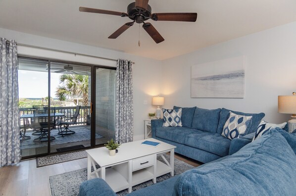 Smart TV - Cozy 1 Bedroom Condo in Carolina Beach - C329 (Carolina Beach)