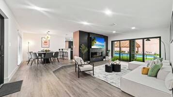 Smart TV, fireplace, table tennis