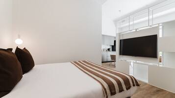 1 slaapkamer, een strijkplank/strijkijzer, gratis wifi, beddengoed