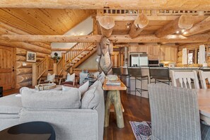 Fernseher, Tischfußball