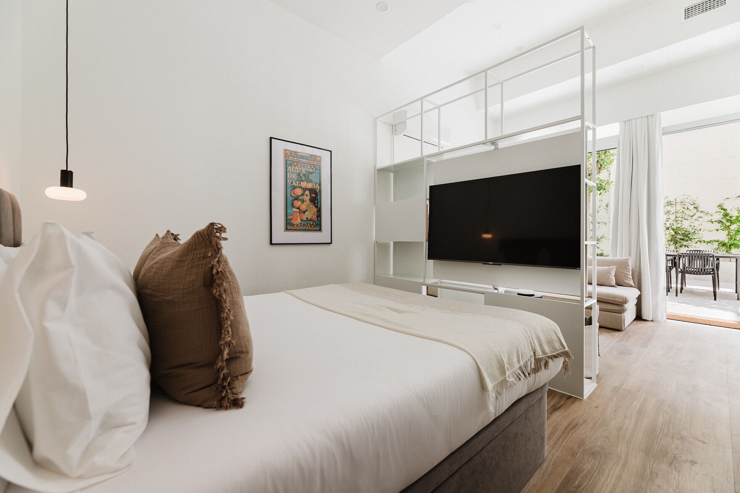 1 slaapkamer, een strijkplank/strijkijzer, gratis wifi, beddengoed