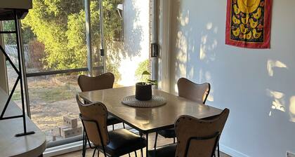 Cosy Wappan House/Retro Charm in Prime Location with fire place