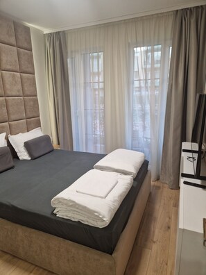 1 bedroom, iron/ironing board, WiFi, bed sheets