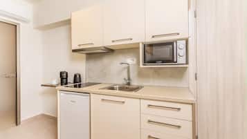 微波炉、烤箱、炉灶、茶具/咖啡用具