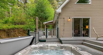 Pleasant Grove Hideaway | Pet-Friendly w/Hot Tub