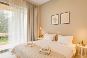 1 bedroom, iron/ironing board, travel crib, WiFi