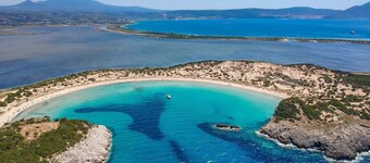 Astra Beach Studio - Koroni Beachfront Nest