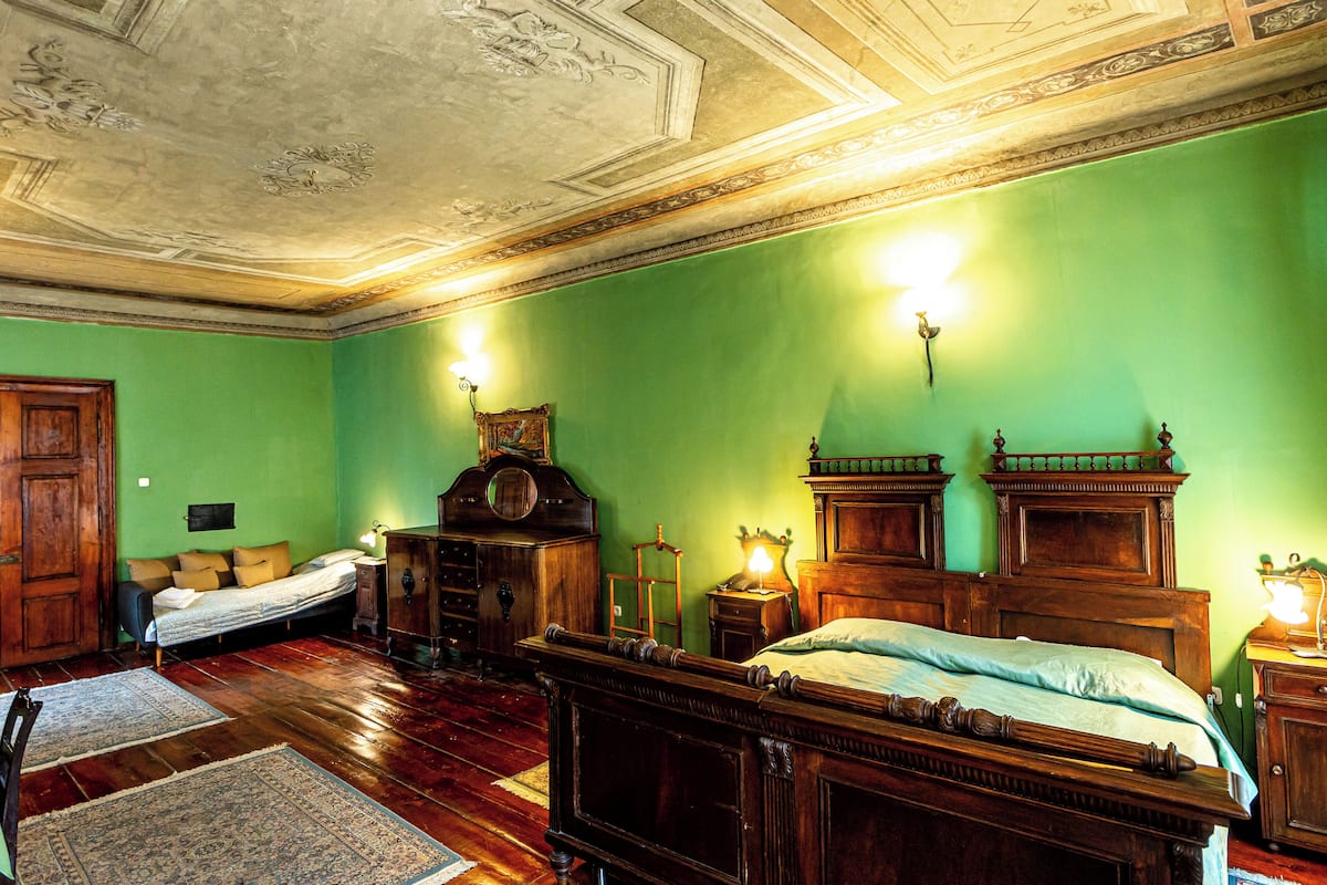 Classic Triple Room | Free WiFi