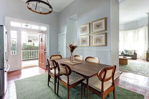 Dining - The Koi Retreat, Victorian | Huge Porch | Parking (Savannah)