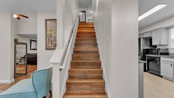 House, 4 Bedrooms | Interior