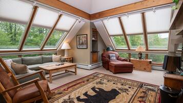 Condo, 4 Bedrooms | Living area