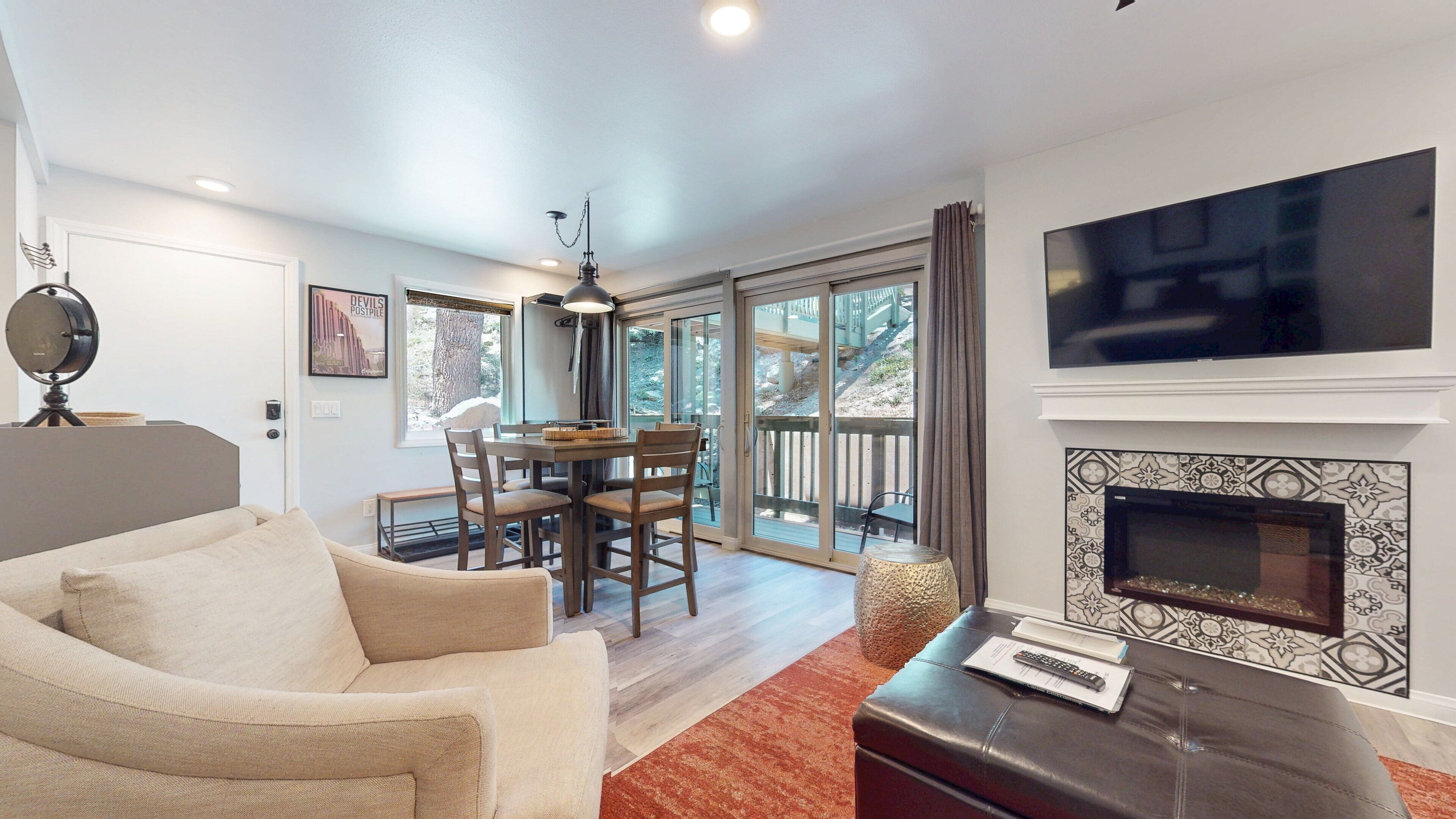 Condo, 1 Bedroom | Living area | Smart TV