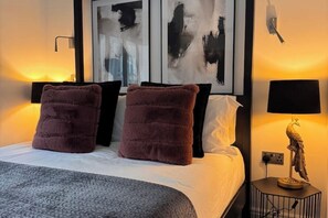 3 quartos, ferros/tábuas de passar roupa, Wi-Fi de cortesia