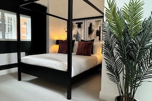 3 chambres, fer et planche à repasser, Wi-Fi gratuit, draps fournis