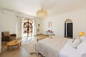 12 slaapkamers, wifi, beddengoed