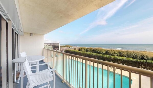 Property grounds - Pelican Watch 106 Ocean Front, Elevator, Outdoor Pool, Indoor Pool (Carolina Beach)