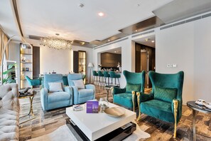 Luxury Apartment, Ocean View | Living area