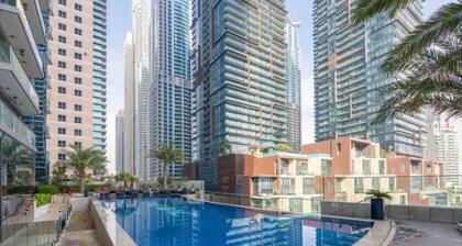 High End Luxury Stay with Full Palm Jumeirah View