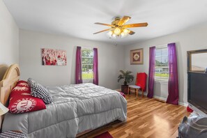 3 Schlafzimmer, Bügeleisen/Bügelbrett, WLAN, Bettwäsche