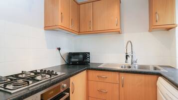 Stuga | Eget kök | Diskmaskin och grytor/köksredskap