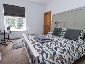 3 bedrooms, individually decorated, individually furnished, free WiFi