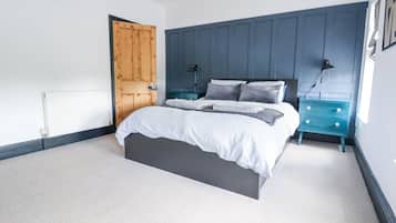 3 habitaciones, decoración personalizada y muebles diferentes