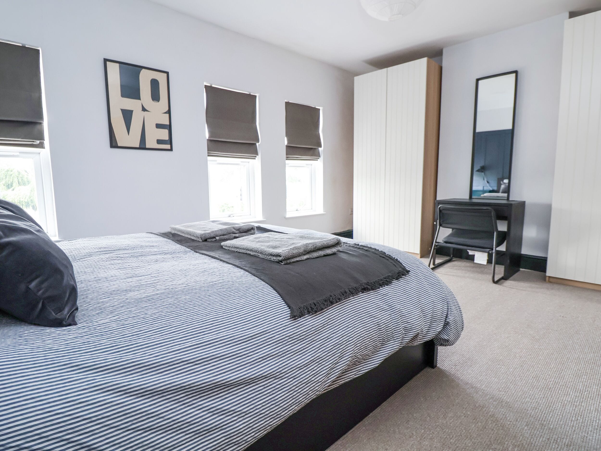 3 bedrooms, individually decorated, individually furnished, free WiFi