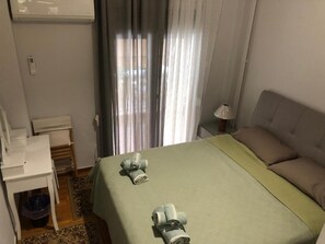 Apartment, 2 Bedrooms, Smoking, Balcony | 2 bedrooms