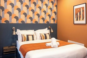 2 chambres, fer et planche à repasser, Wi-Fi gratuit, draps fournis