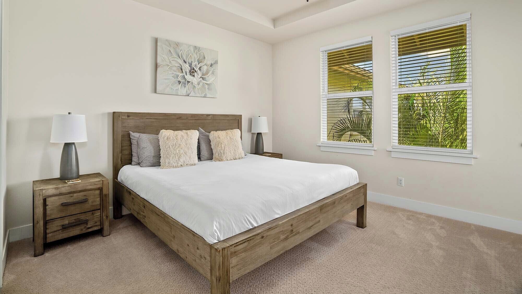 3 bedrooms, iron/ironing board, internet, bed sheets