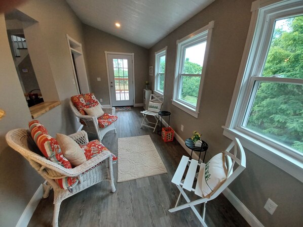 Interior - Heritage Homeplace in the Highlands (Farmington)