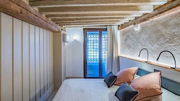 2 Schlafzimmer, BĂŒgeleisen/BĂŒgelbrett, Internetzugang, BettwĂ€sche