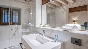 Haartrockner, HandtĂŒcher