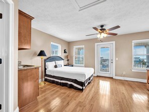 4 Schlafzimmer, kostenloses WLAN, Bettwäsche