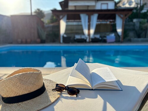 Cittadella Asprovalta: 3 - bedroom villa with private pool