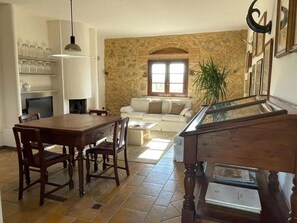 TV connectée, cheminée