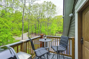 Apartment (2 Bedrooms) | Front of property