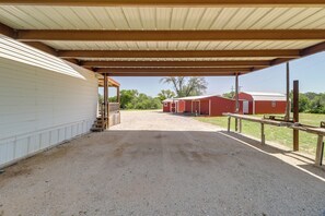 House (3 Bedrooms) | Interior - Hunt, Fish, Unwind: Countryside Escape in Texas! (Hawley)
