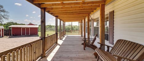 House (3 Bedrooms) | Interior