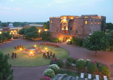 Exterior. Fort Chanwa