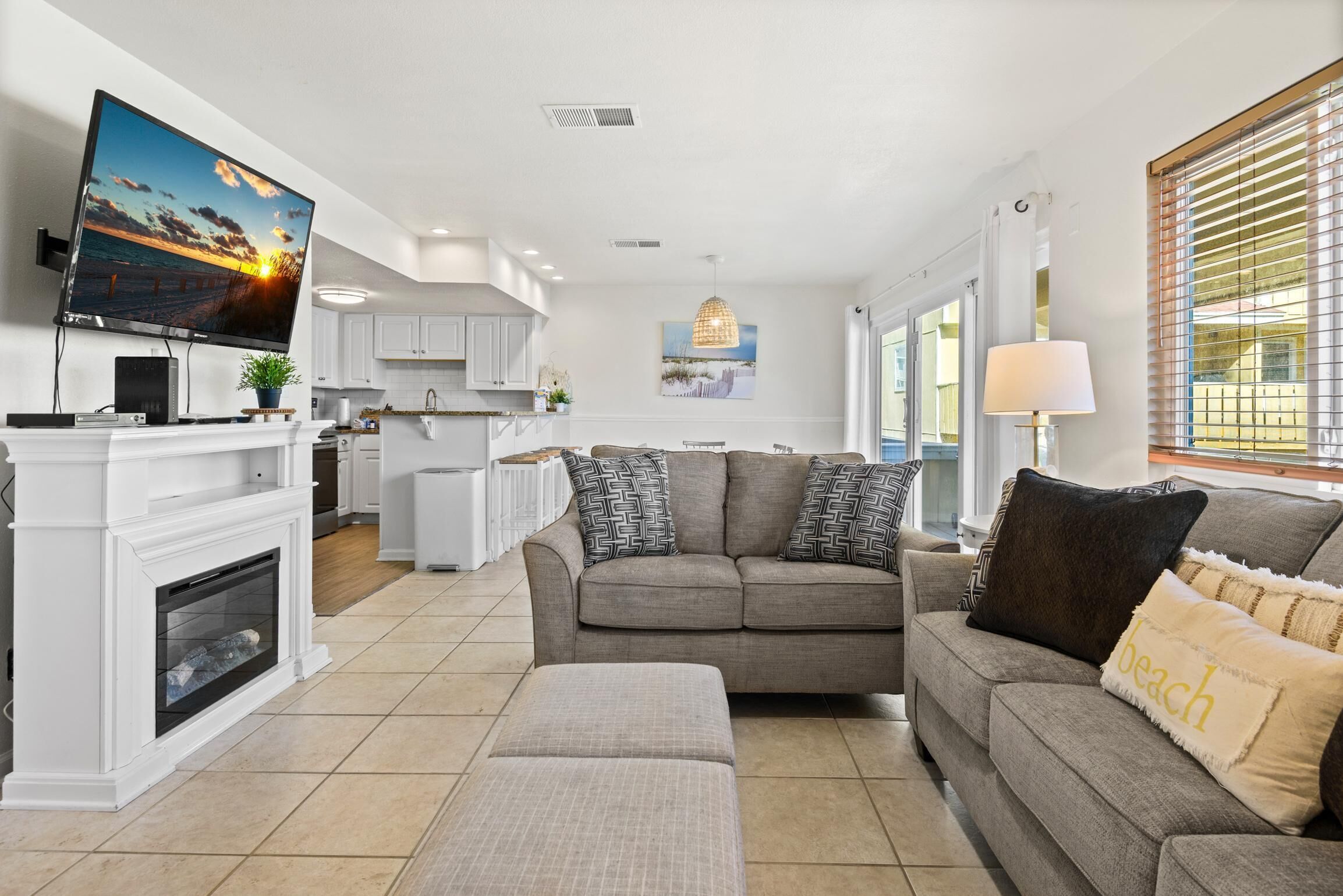 Condo, Multiple Beds (Regency Cabanas D3) | Living area