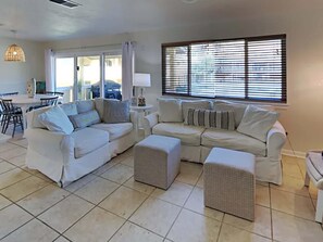 Condo, Multiple Beds (Regency Cabanas D3) | Living area