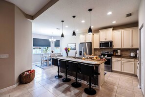 House, 3 Bedrooms, Accessible, Smoking | Interior
