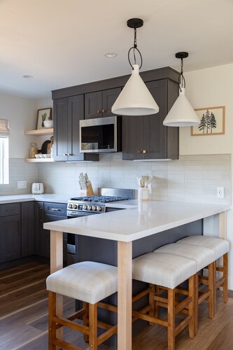 Cozy Zion Retreat • Hot Tub • 2 King Bedrooms