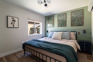 2 Schlafzimmer, Bügeleisen/Bügelbrett, Reisekinderbett, kostenloses WLAN