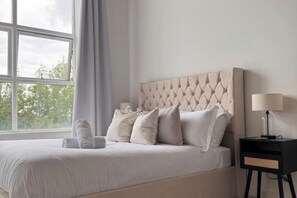 2 bedrooms, WiFi, bed sheets, wheelchair access