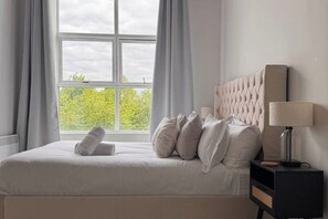 2 bedrooms, WiFi, bed sheets, wheelchair access