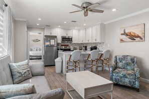 TV, DVD player - 🌴BEACH FRONT- Chair Service-Capri by the Gulf 122 (Destin)